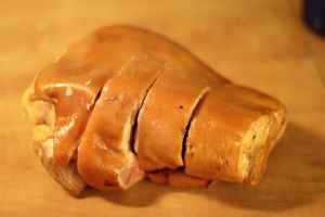 Svineknoke før tilberedning